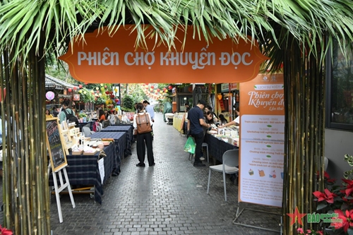 Phiên chợ Khuyến đọc tại Phố Sách Hà Nội